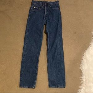 Great condition Levi’s pants. Women’s size 27